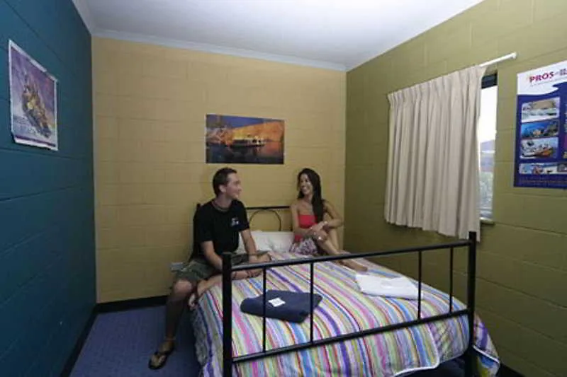 Summer House Cairns Hostel